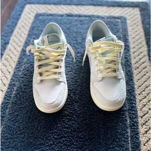 🩵⚡️Nike Dunk. Icey blue. Men size 8.5 Perfect condition.